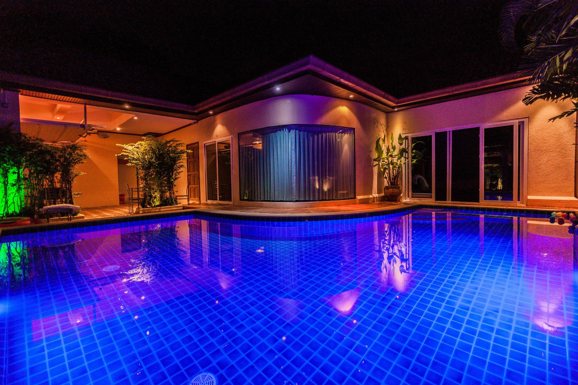 โคซี บีช พูล วิลลา บาย พัทยา ซันนี เรนทัล Villa Pattaya ภายนอก รูปภาพ