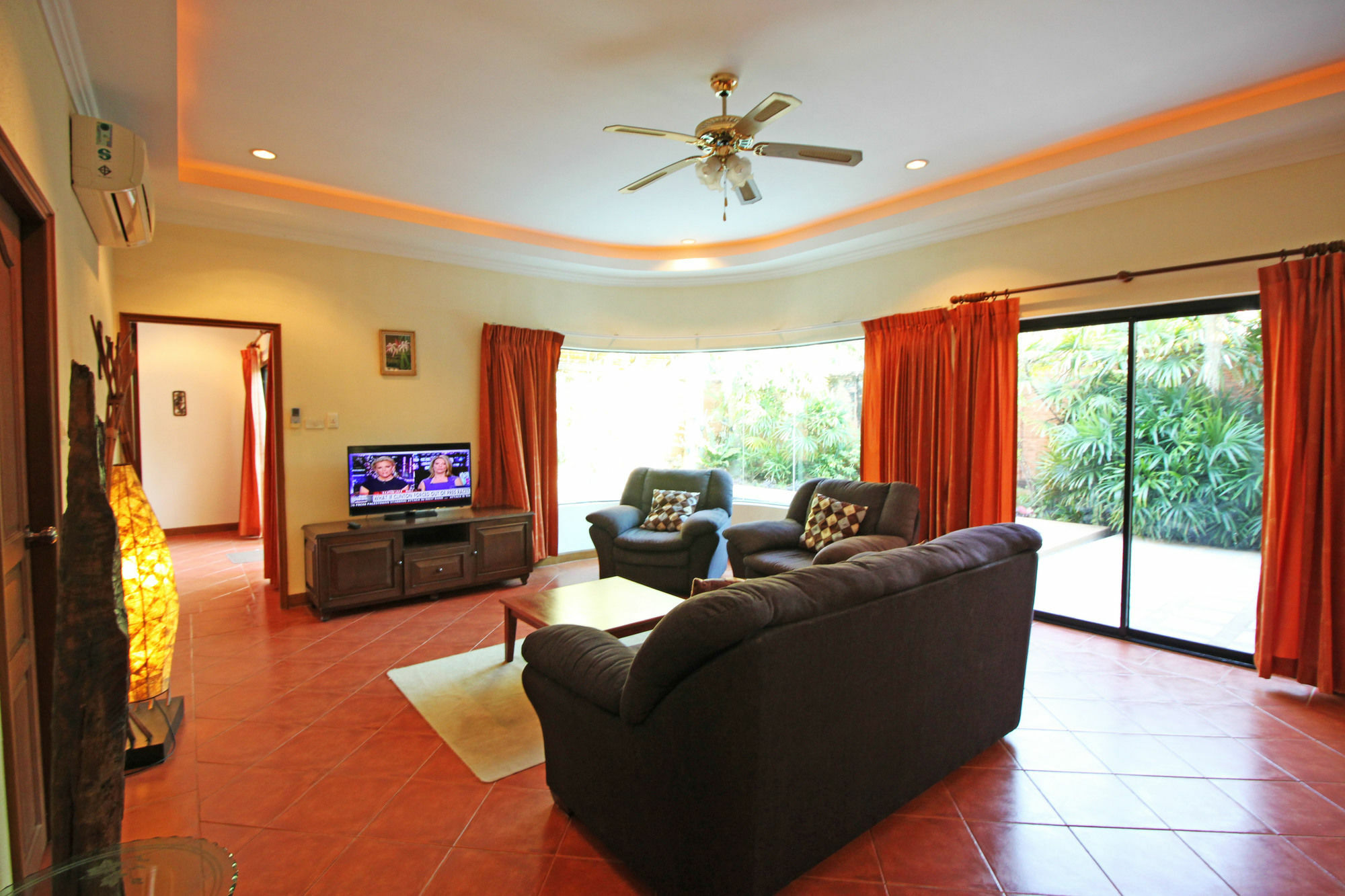 โคซี บีช พูล วิลลา บาย พัทยา ซันนี เรนทัล Villa Pattaya ภายนอก รูปภาพ